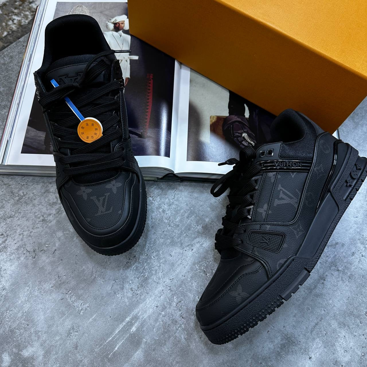 LVE TRAINER - FULL BLACK