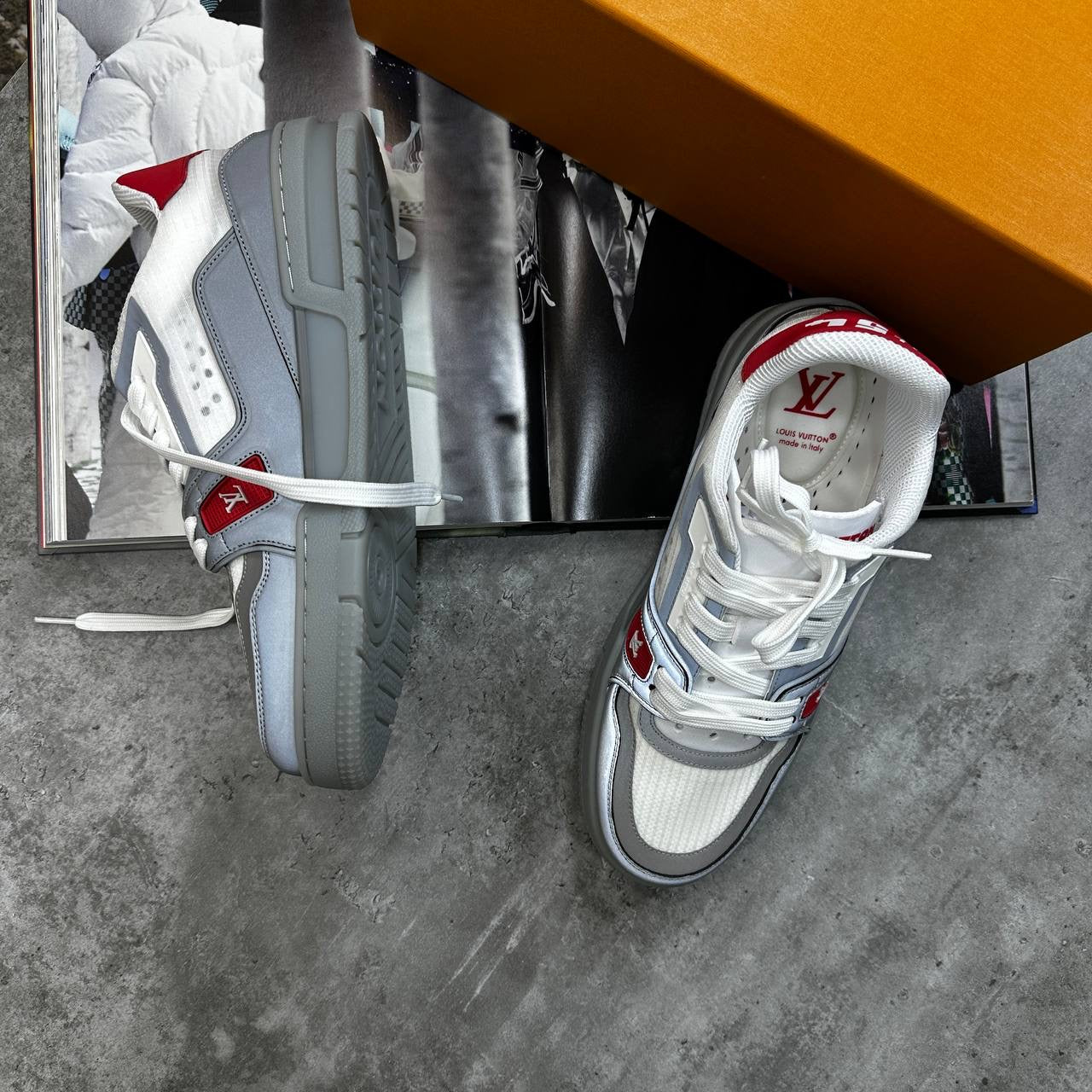 LVE TRAINER -GREY|RED