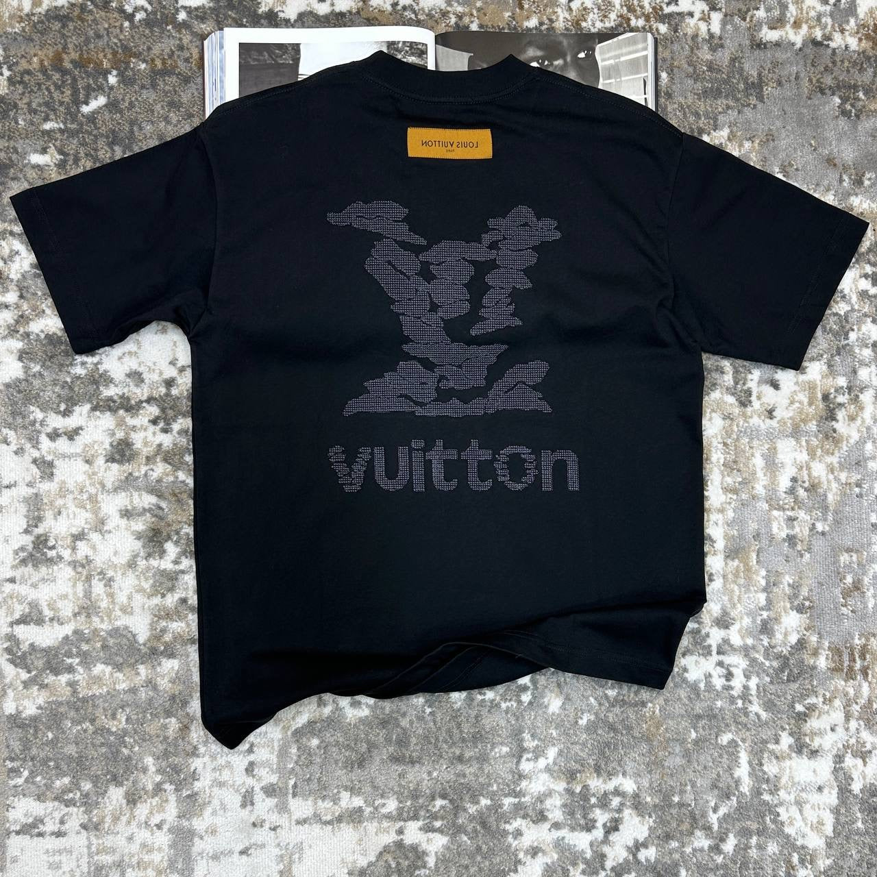 LUOS-VUTON EMBROIDERY TSHIRT-BLACK
