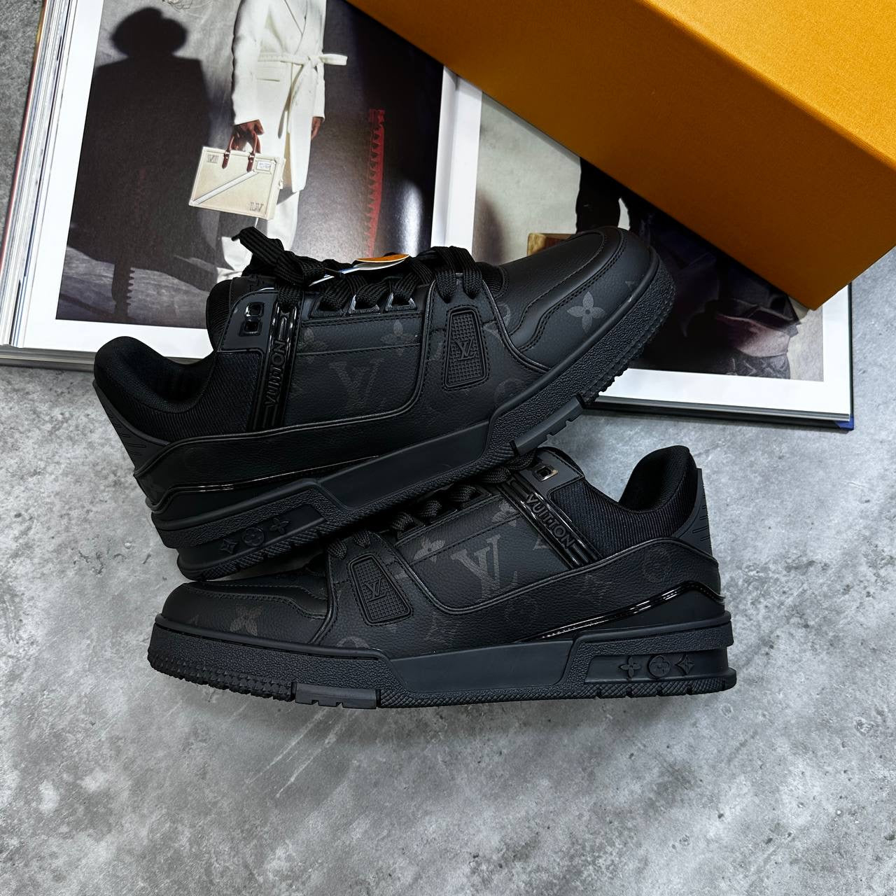 LVE TRAINER - FULL BLACK