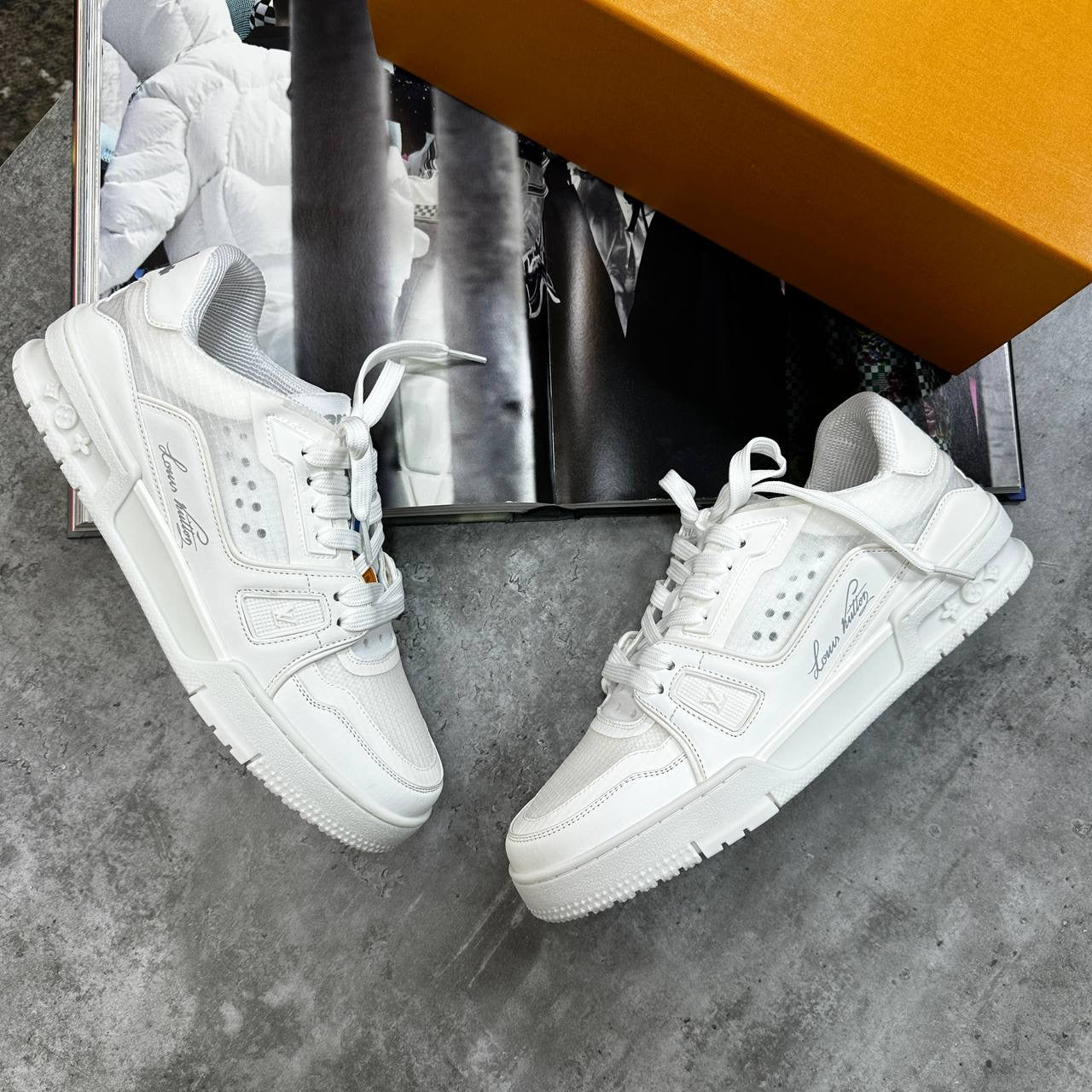 LVE TRAINER -ALL WHITE