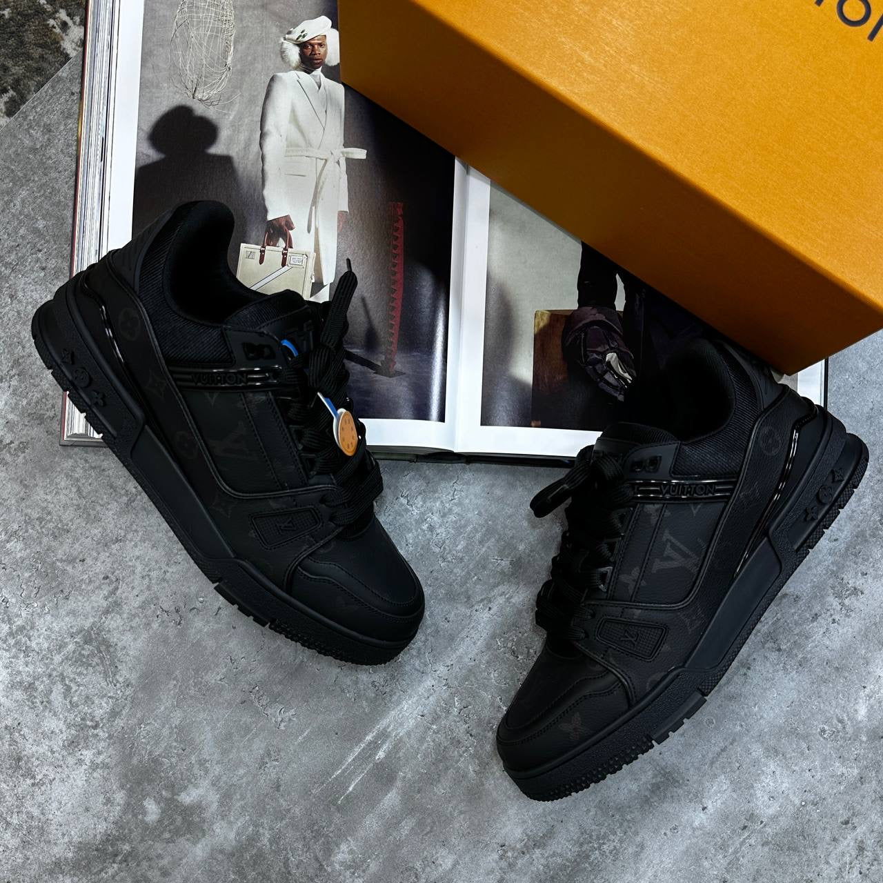LVE TRAINER - FULL BLACK