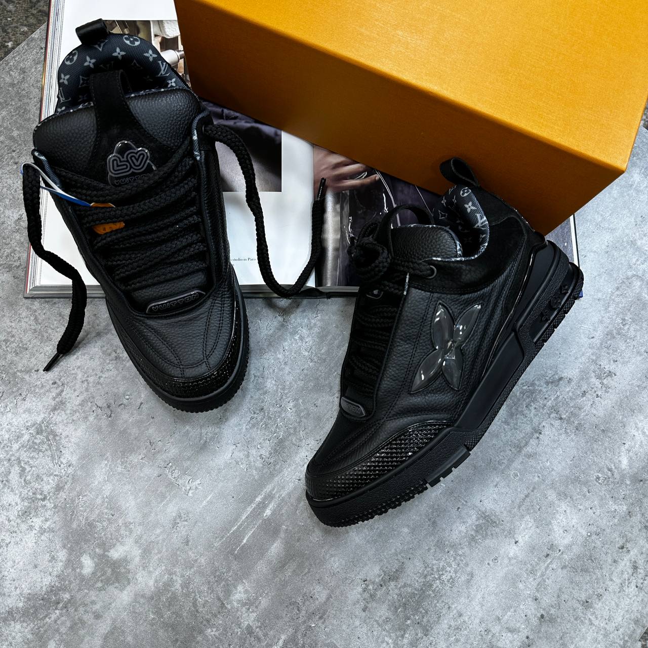LVE TRAINER - BLACK