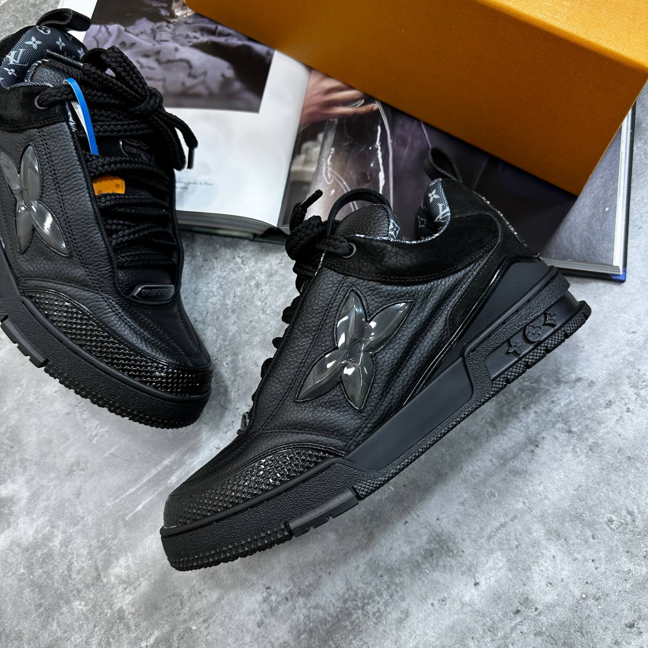 LVE TRAINER - BLACK