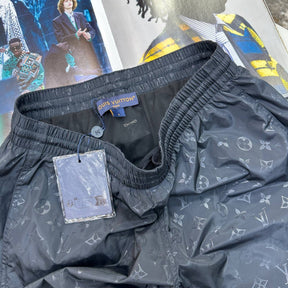 L.V SWIM SHORTS BLACK