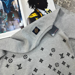 LVE DOWN EMBROIDERY JUMPER GREY