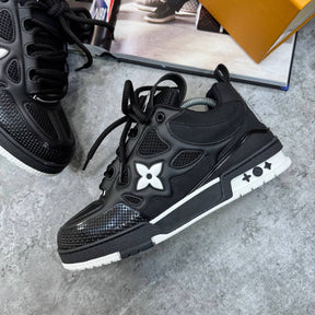 LVE SKATES- BLACK/WHITE