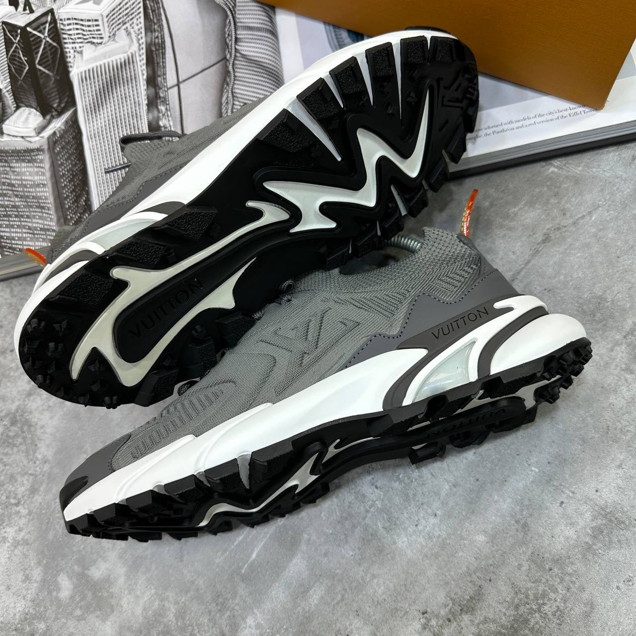 LVE TRAINER - GREY/WHITE