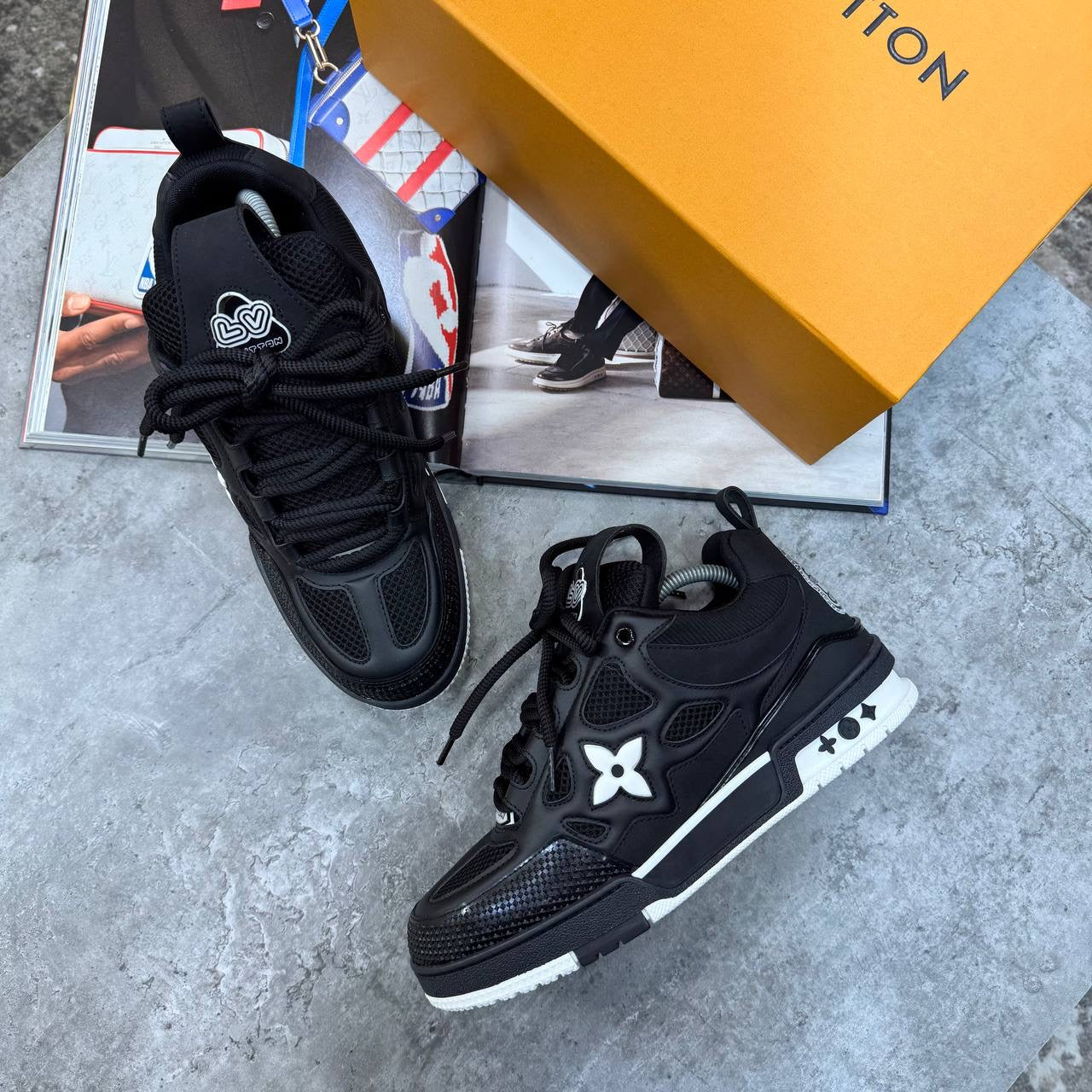 LVE SKATES- BLACK/WHITE