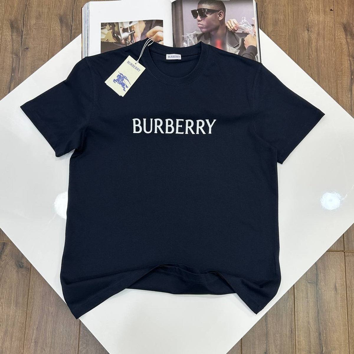 BURBERY TSHIRT-NAVY