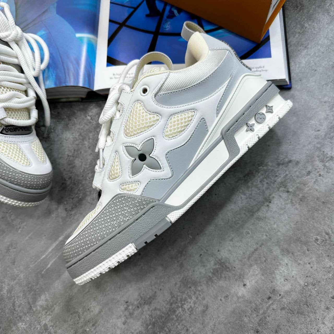 LVE TRAINER -GREY|CREAM
