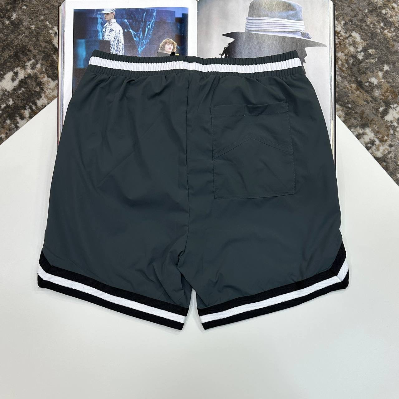 RUD SHORT DARKGREEN