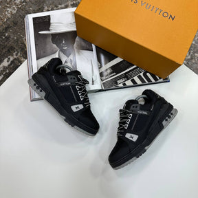 LVE TRAINER - BLACK