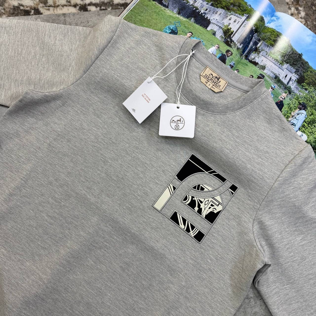 HRMS FRONT BADGE JUMPER GREY