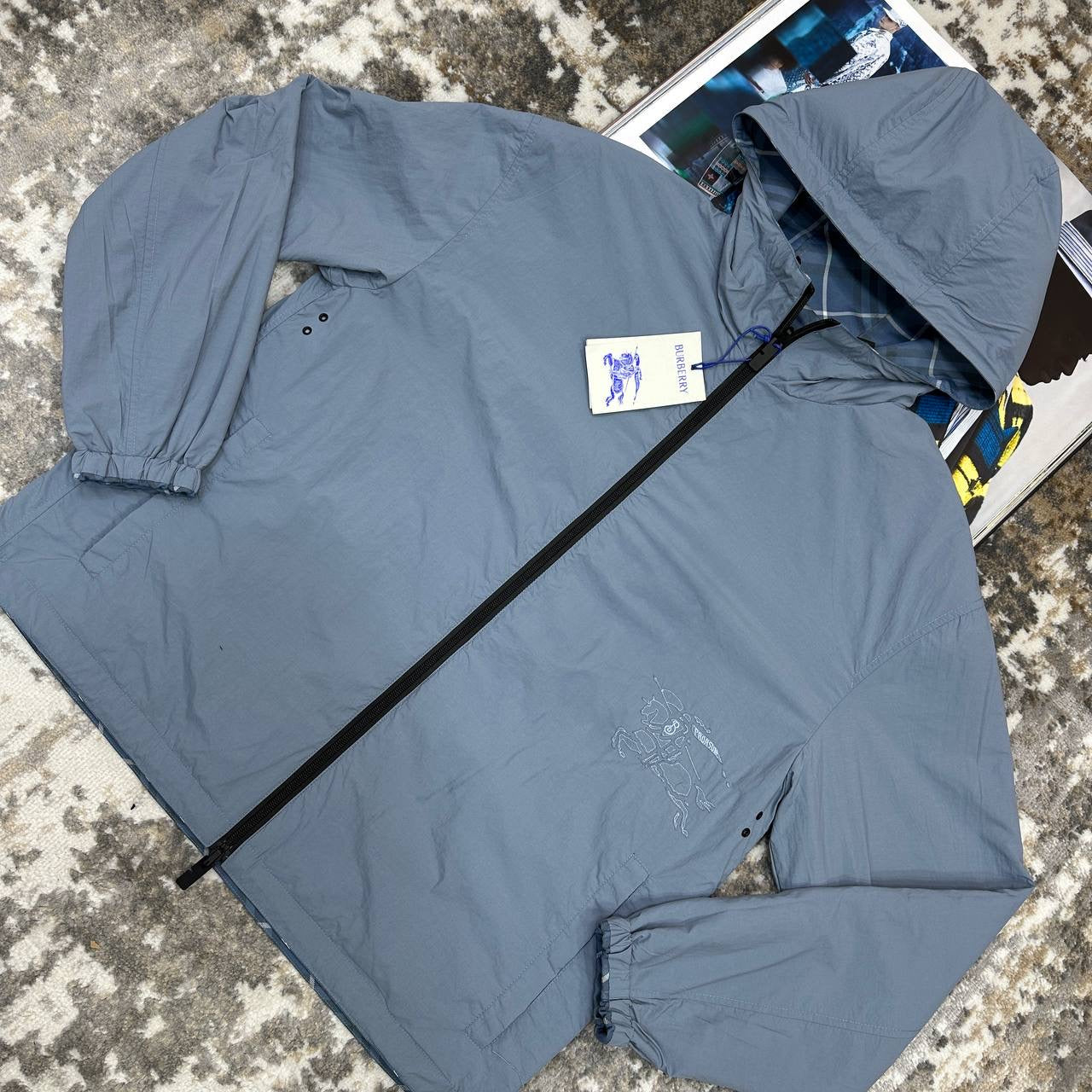 BURBERY REVERSE ABLE JACKET BLUE