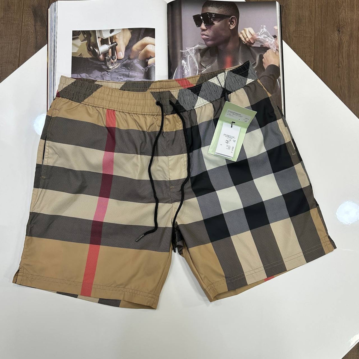 BRBRY CHECK SHORTS  BEIGE