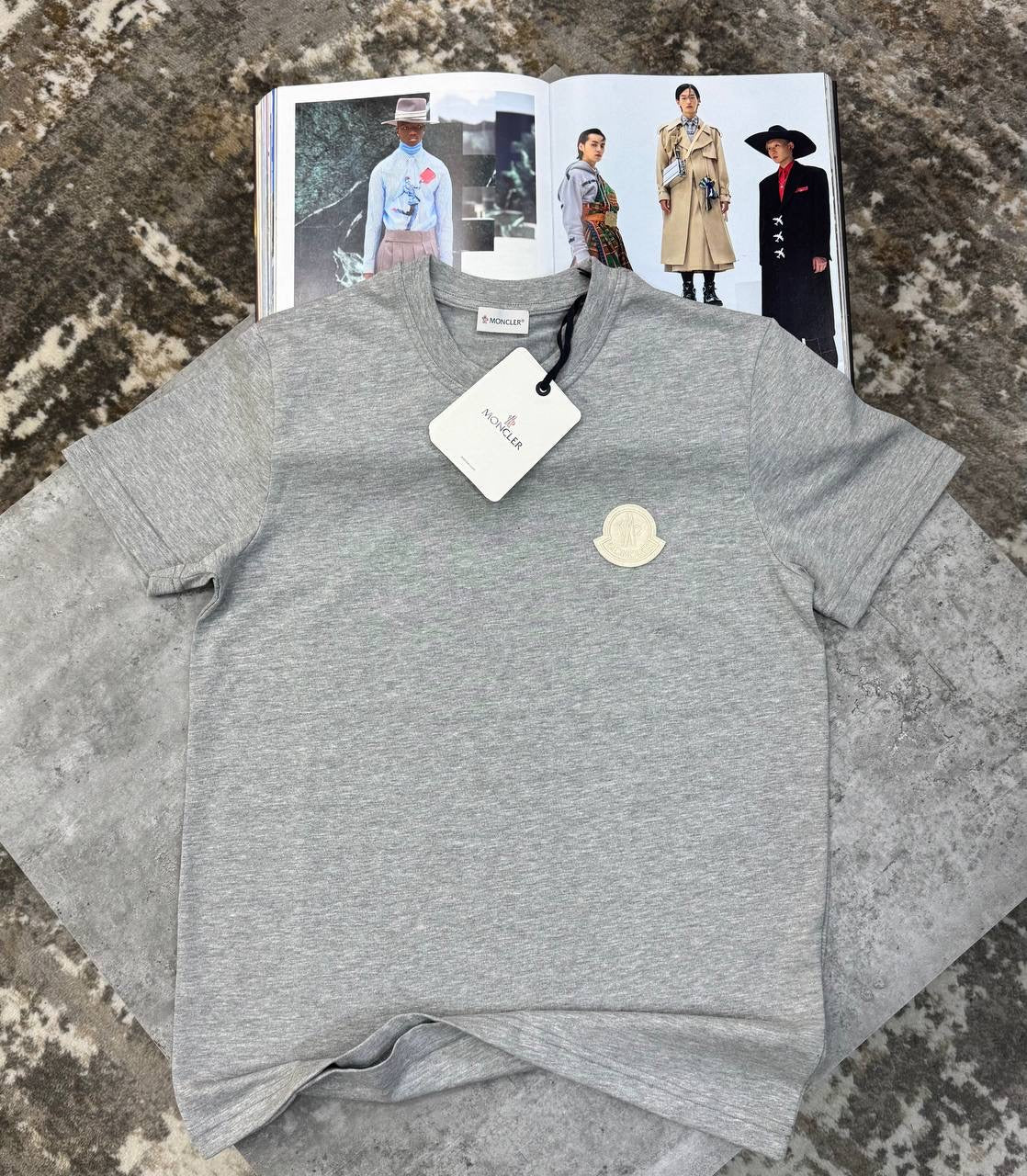 NCLR FRONT BIG BADGE TSHIRT GREY