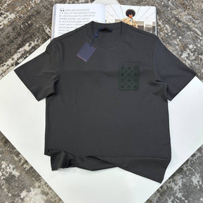 L.V FRONT POCKET TSHIRT DARK GREY