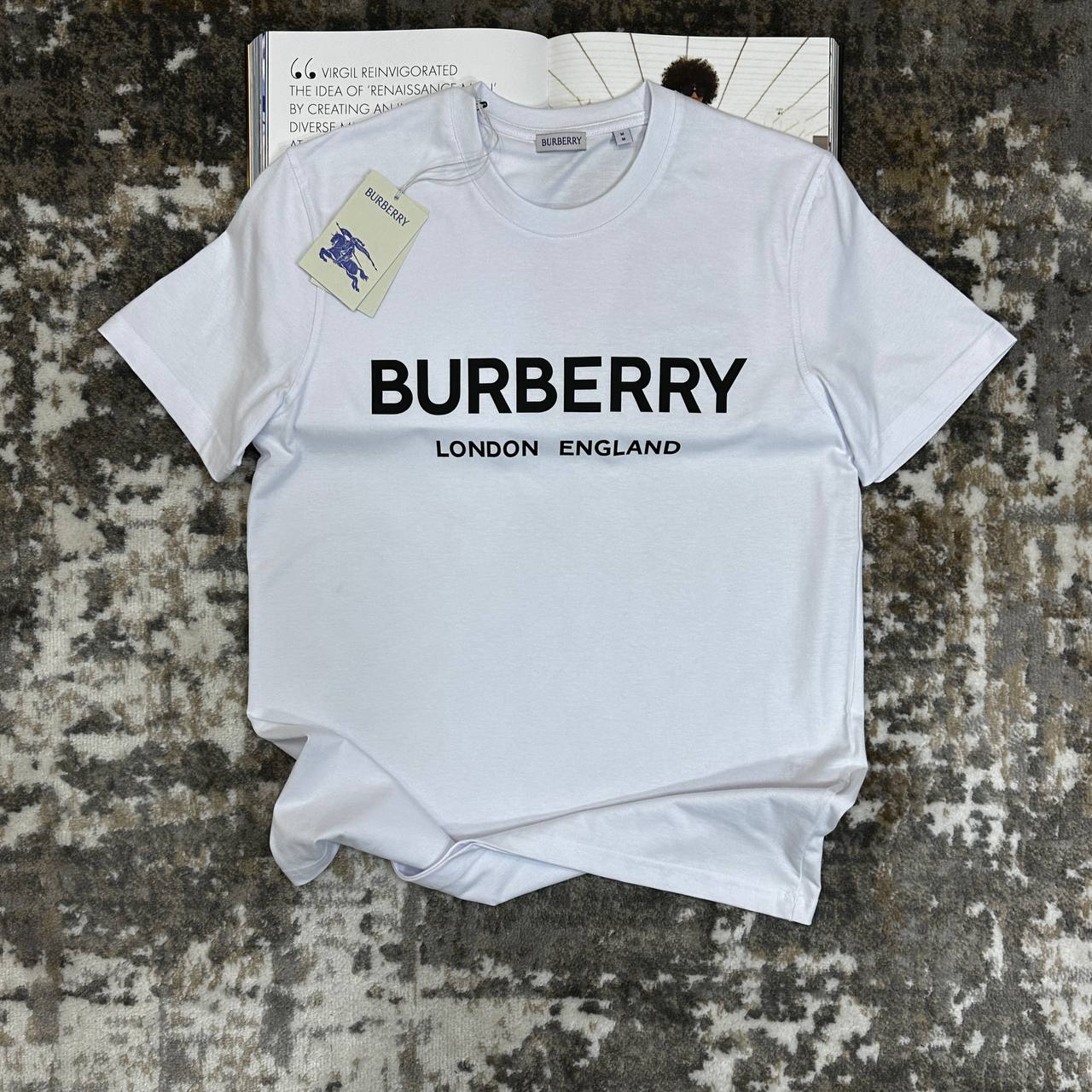 BURBRY TSHIRT-WHITE