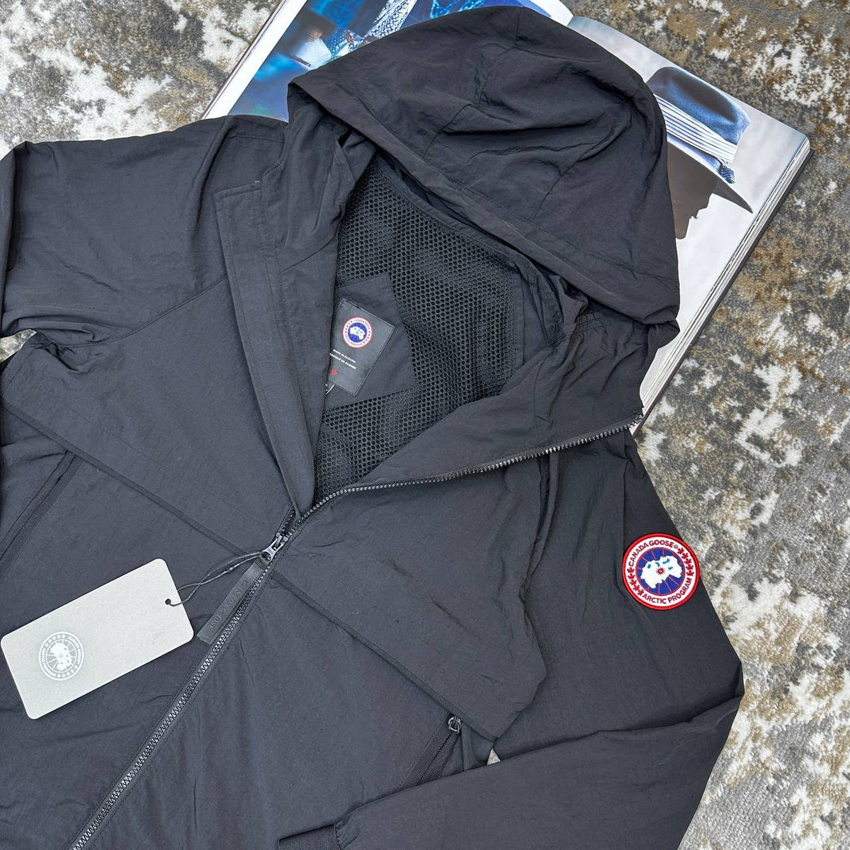 CG LIGHT WEIGHT WIND BREAKER-BLACK WITH RED BADGE