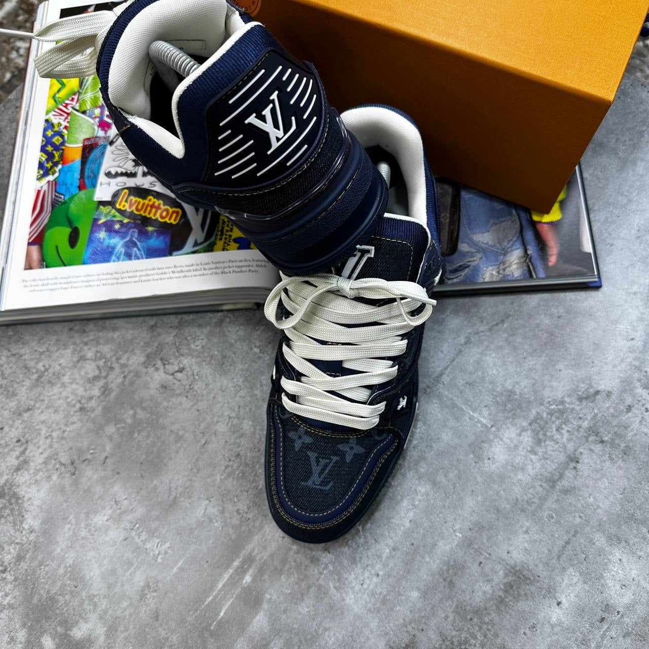 LVE TRAINER -BLACK