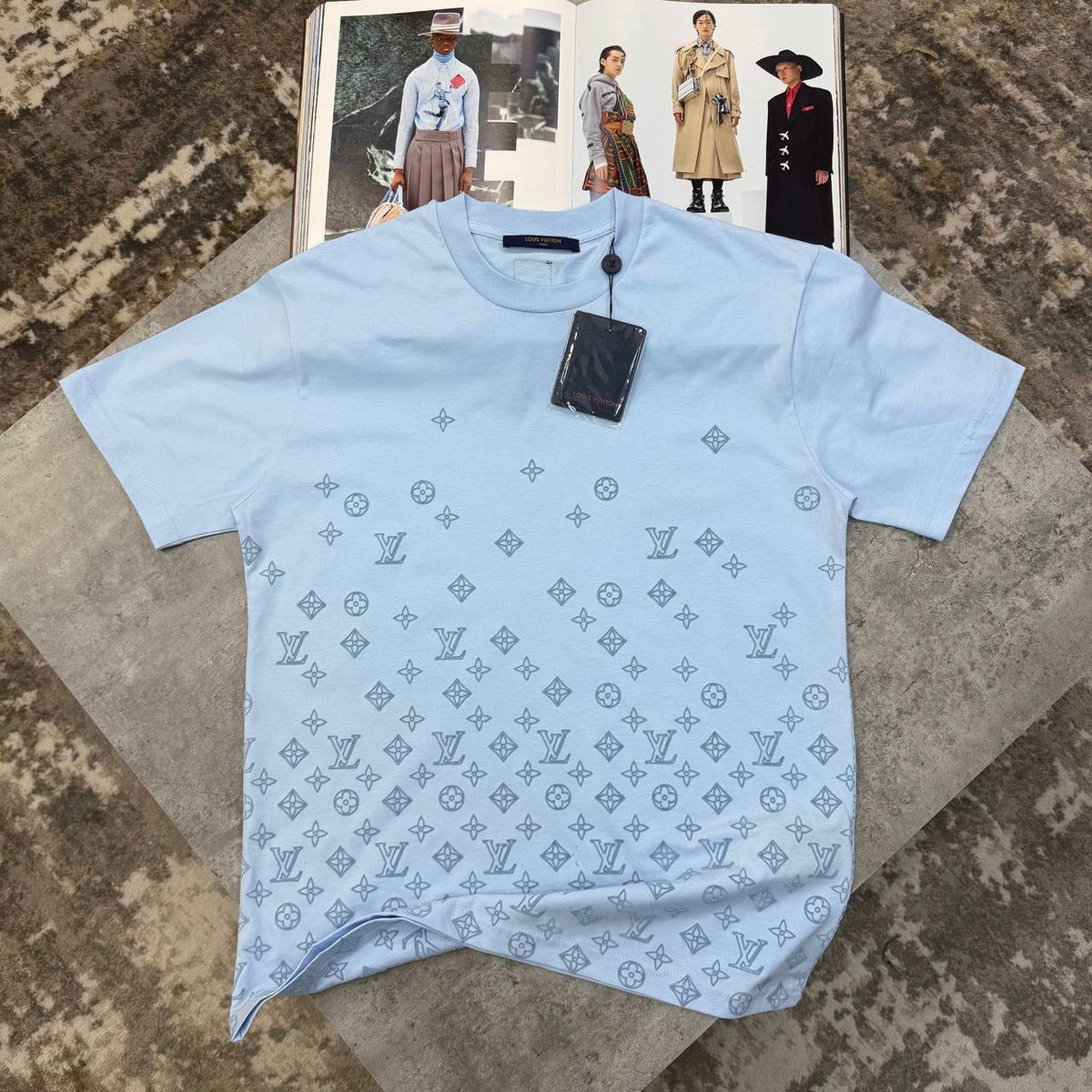 LV TSHIRT BLUE