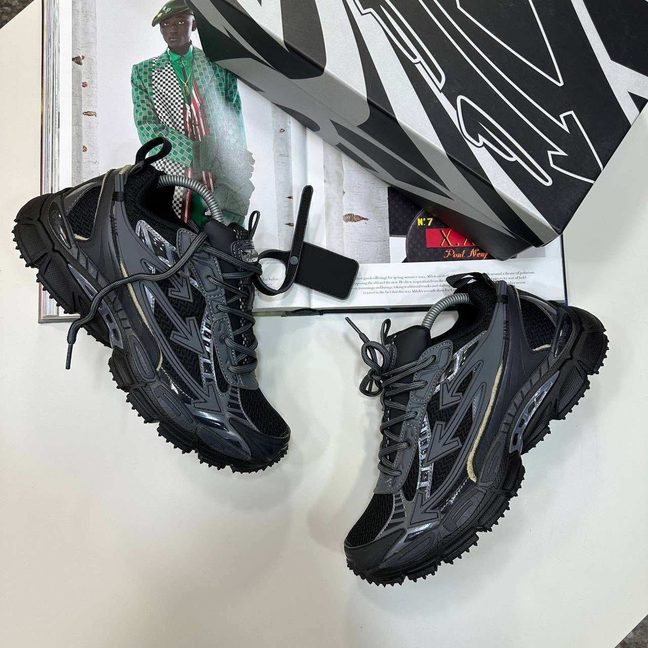 OF-WHITE TRAINER-BLACK
