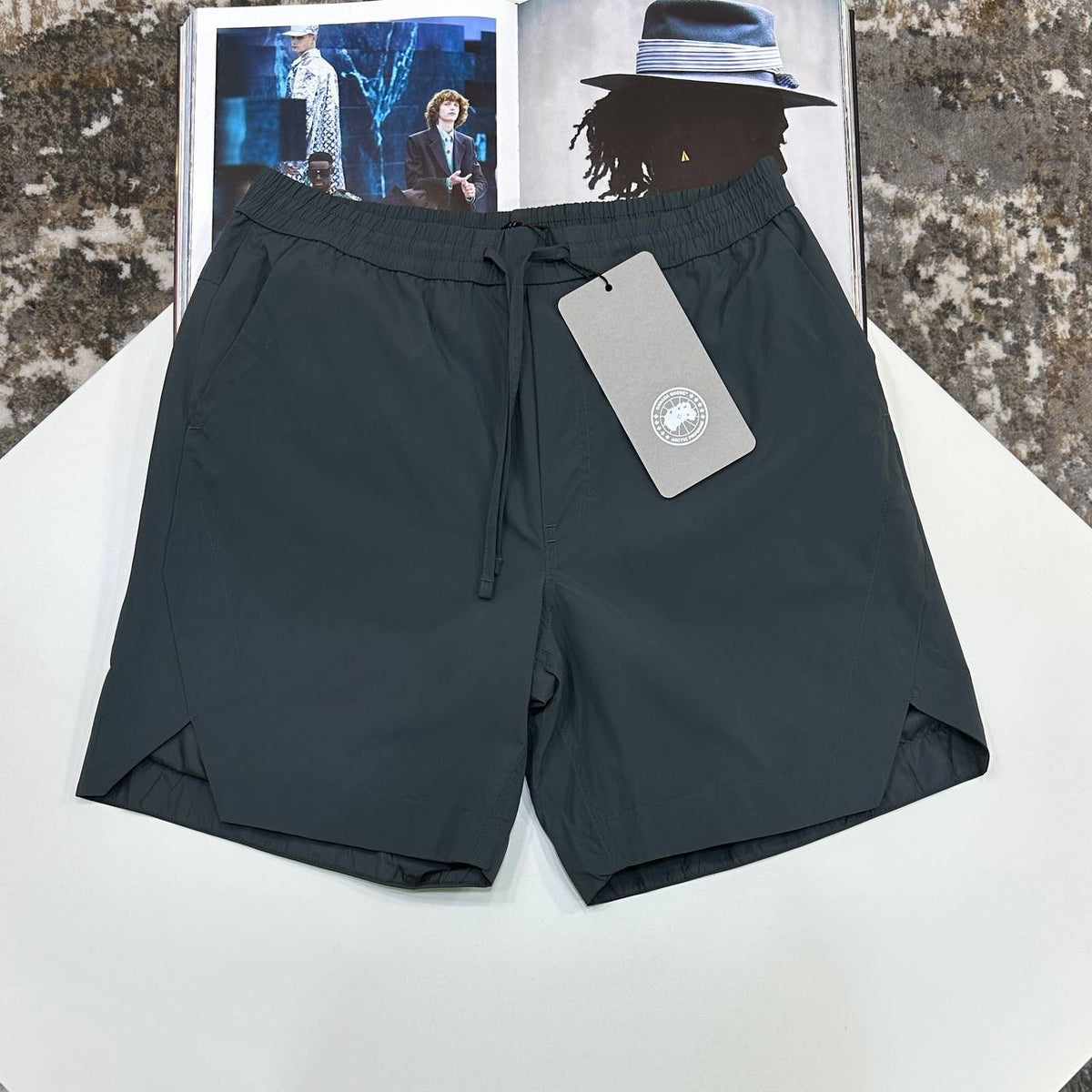 C.G SHORTS DARKGREY