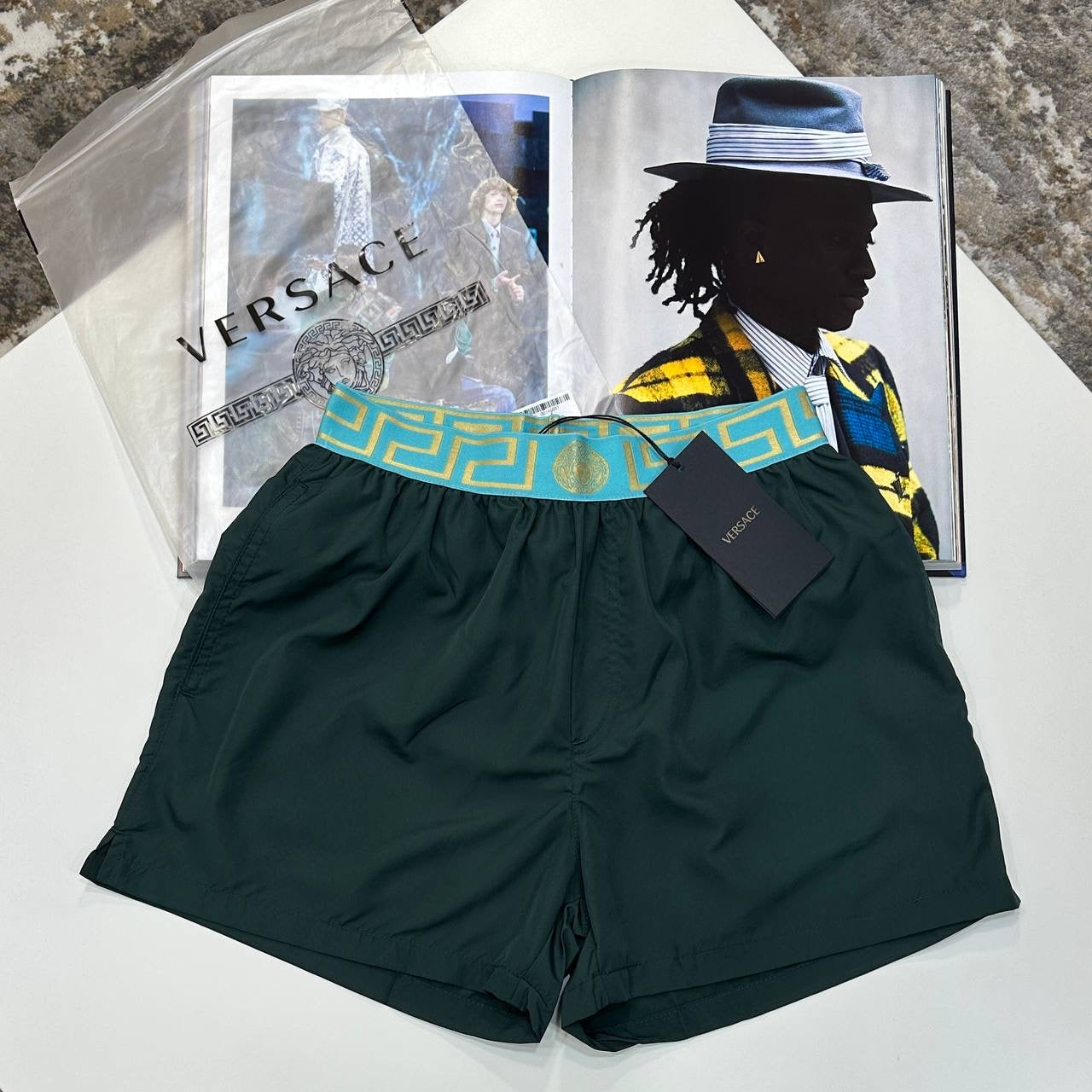 VRCE SWIM SHORTS BLACK/GREEN