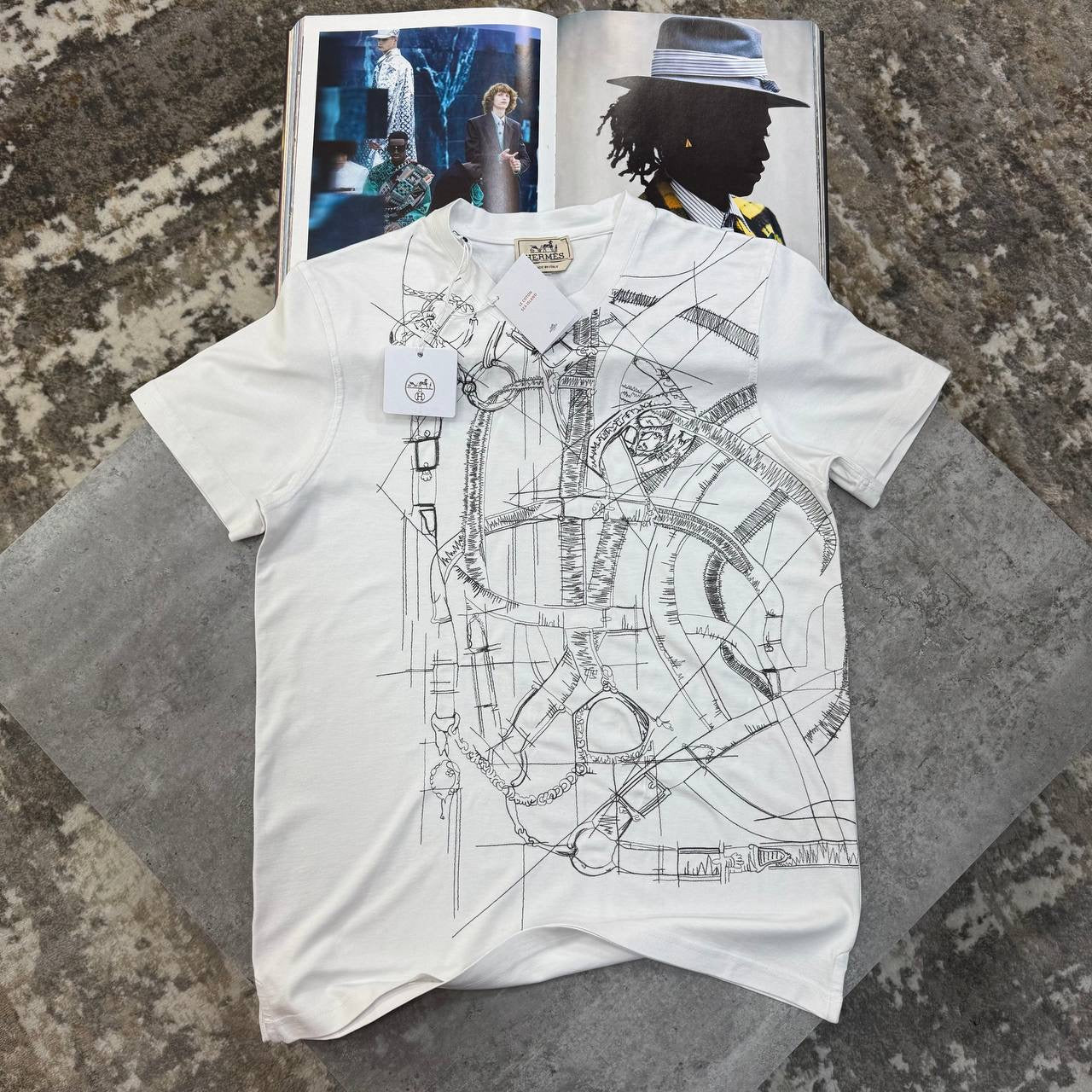 HRMS FRONT BIG PRINT T SHIRT WHITE