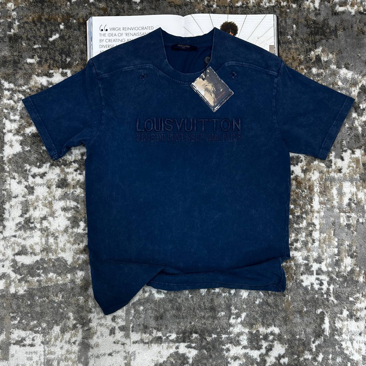 LUOS-VUTON EMBROIDERY TSHIRT-NAVY