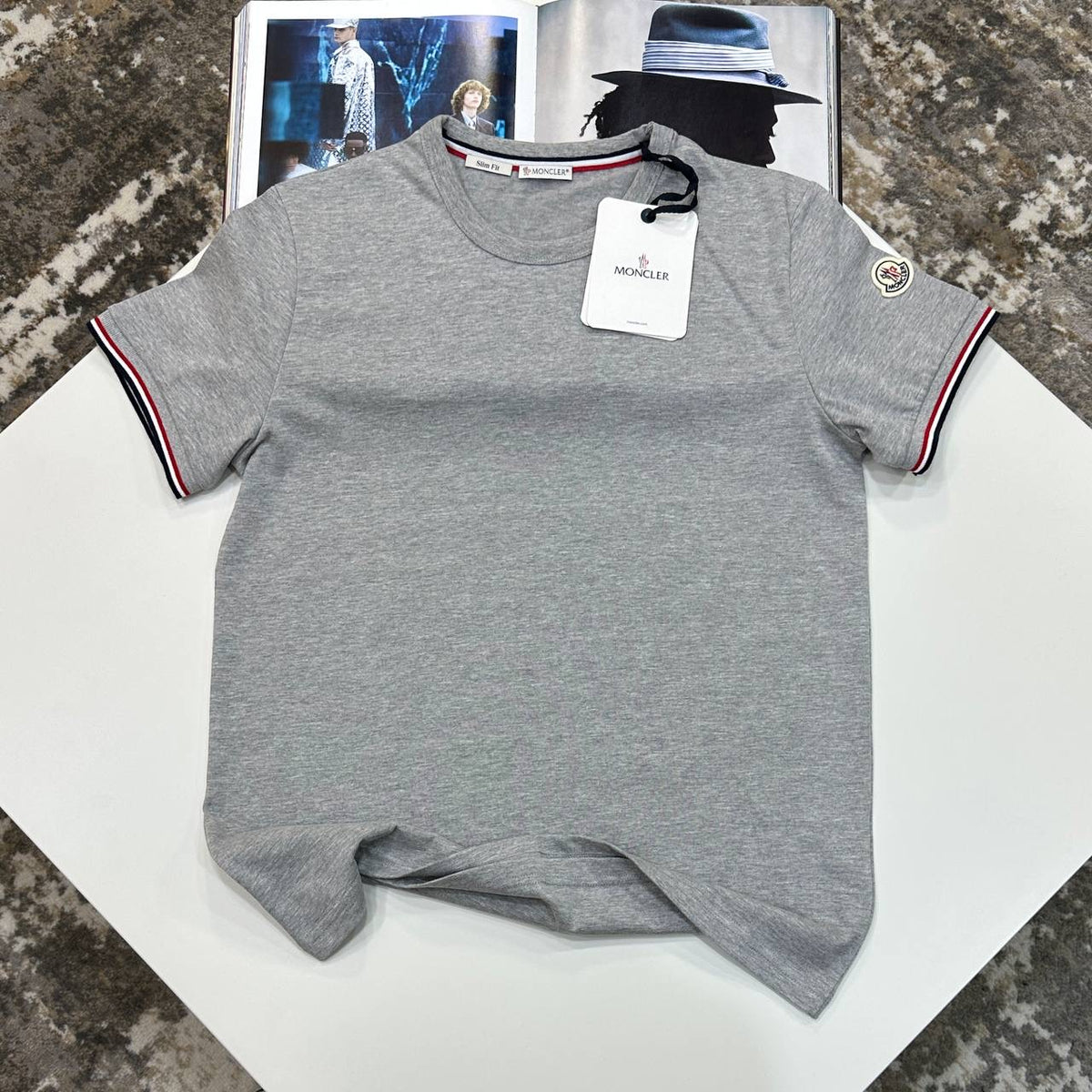 MNLR SIDE BADGE TSHIRT-GREY