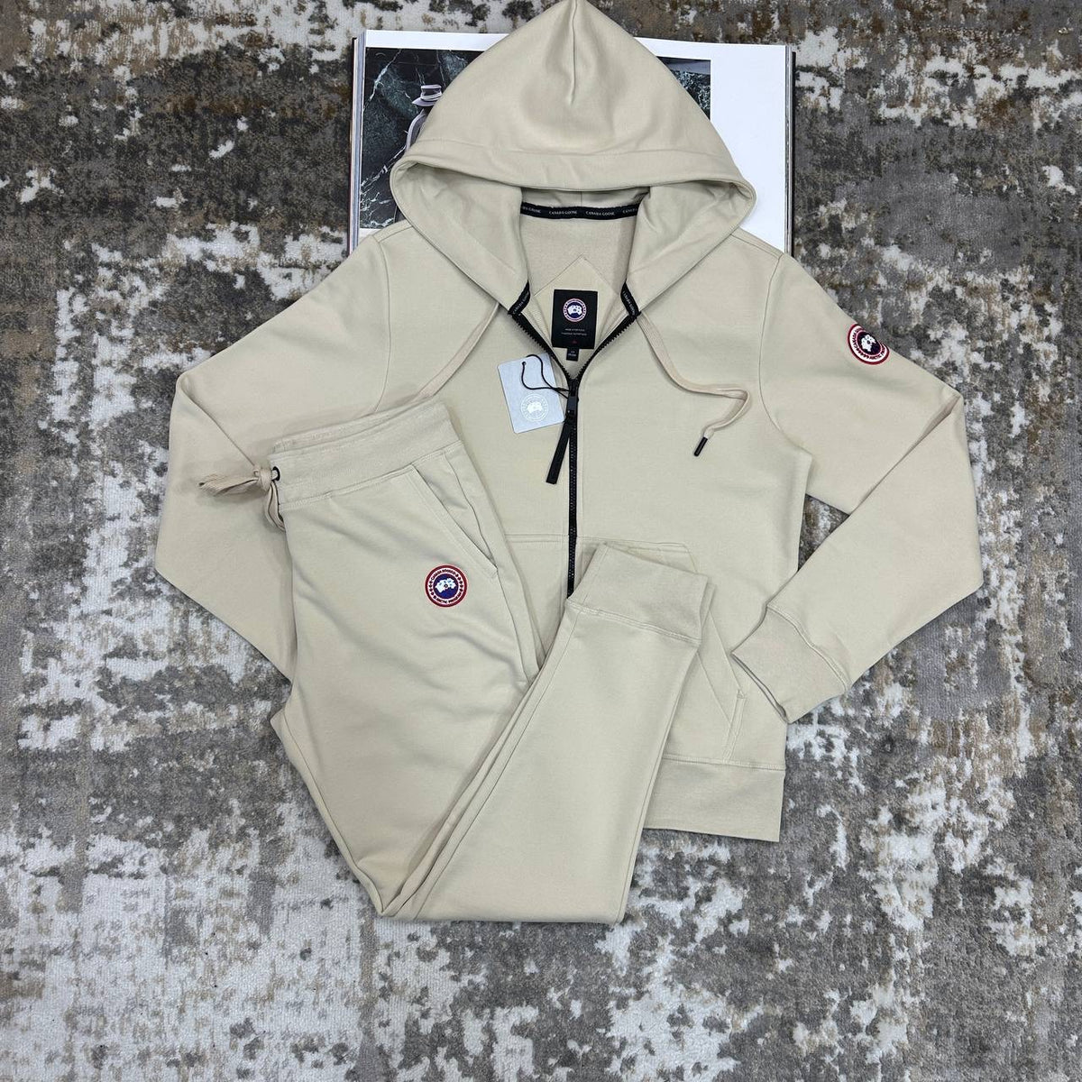 CANDA GOOSE TRACKSUIT BEIGE WITH RED BADGE