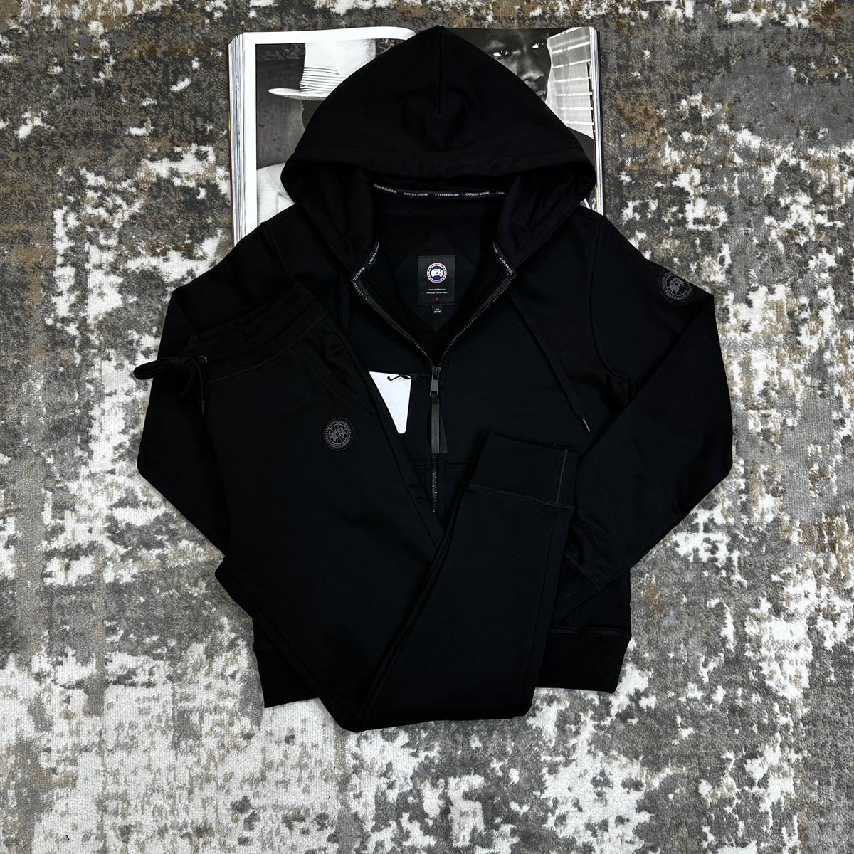 CNDA GOOSE TRACKSUIT-BLACK BLACK BADGE