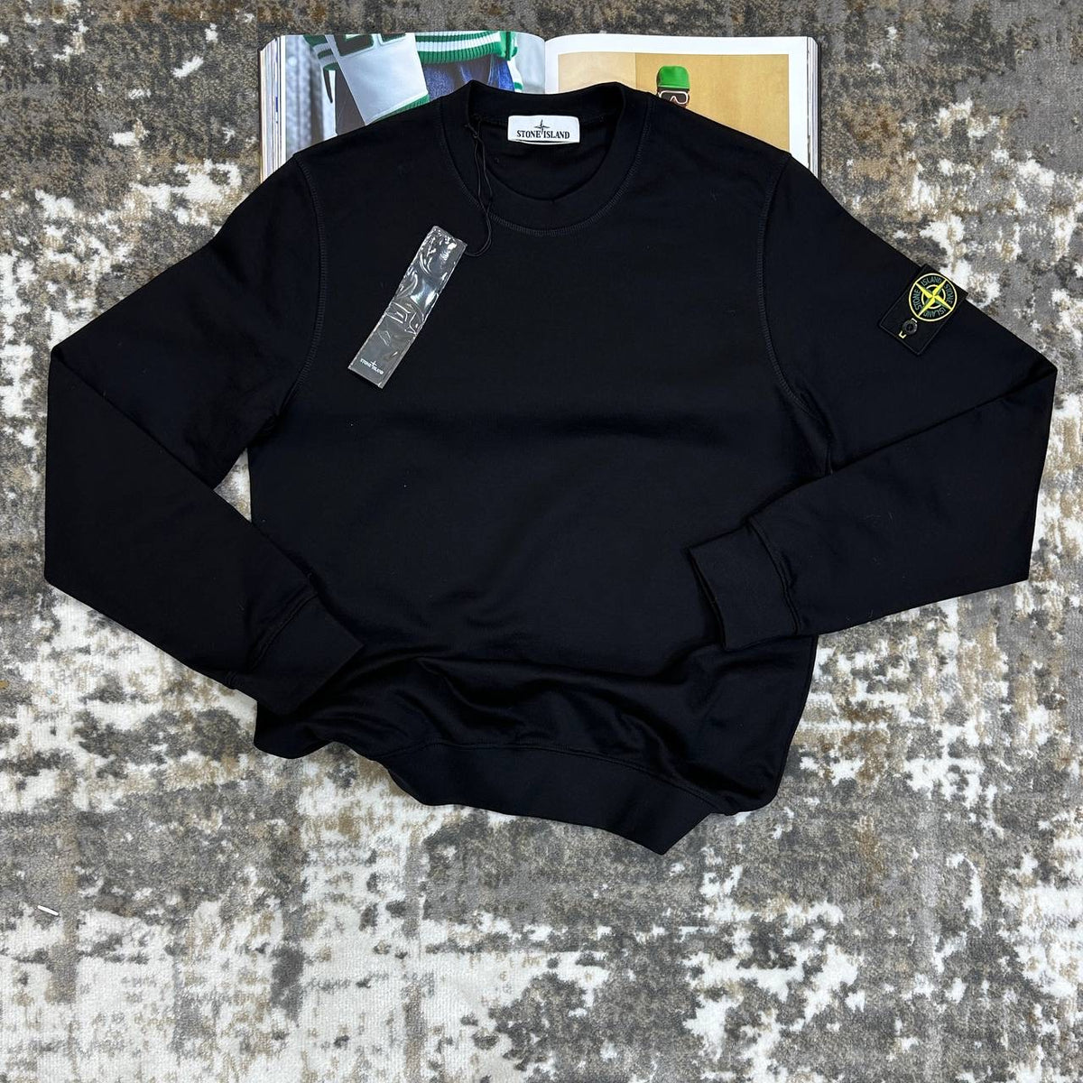 STNE JUMPER BLACK