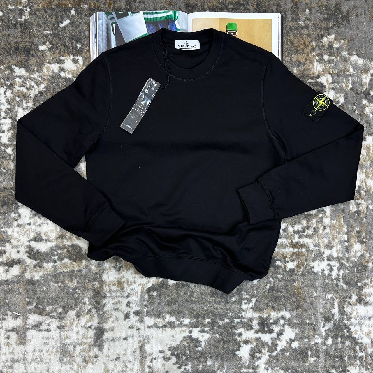 STNE JUMPER BLACK