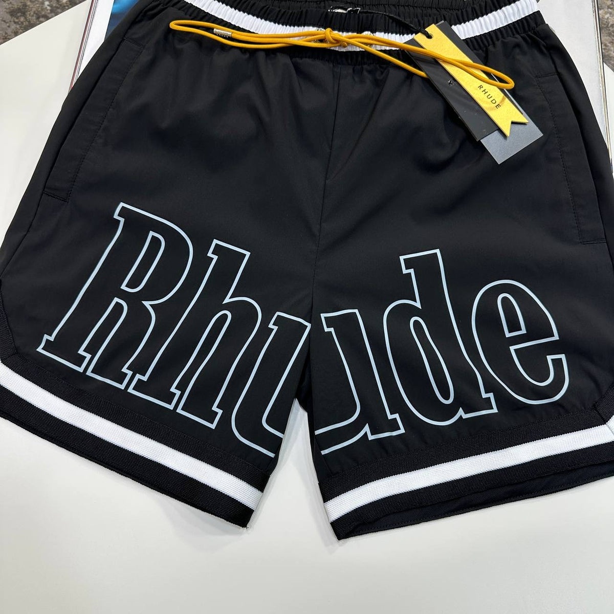 RUD SHORT WHITE/BLACK