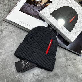 PRDA BEANIE BLACK WITH BOX