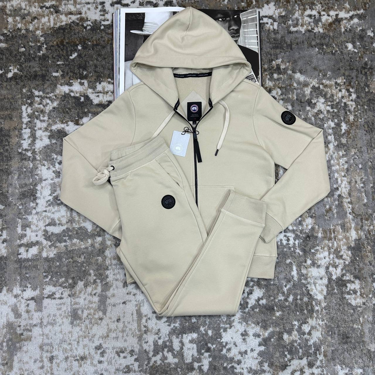 CANDA GOOSE TRACKSUIT BEIGE WITH BLACK BADGE