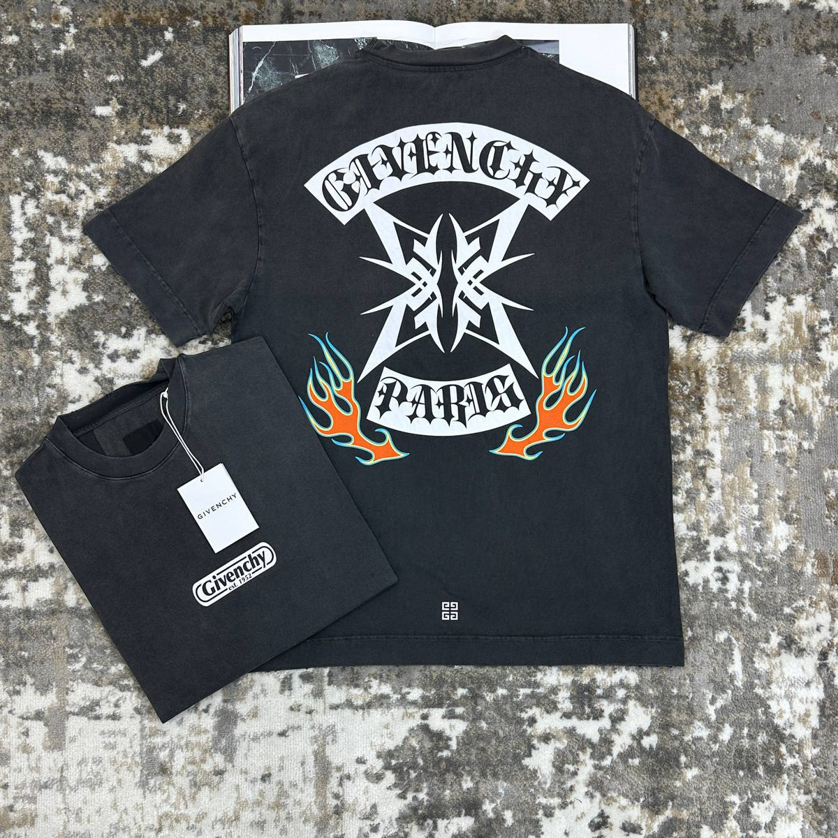 GIVNCHY TSHIRT-BLACK