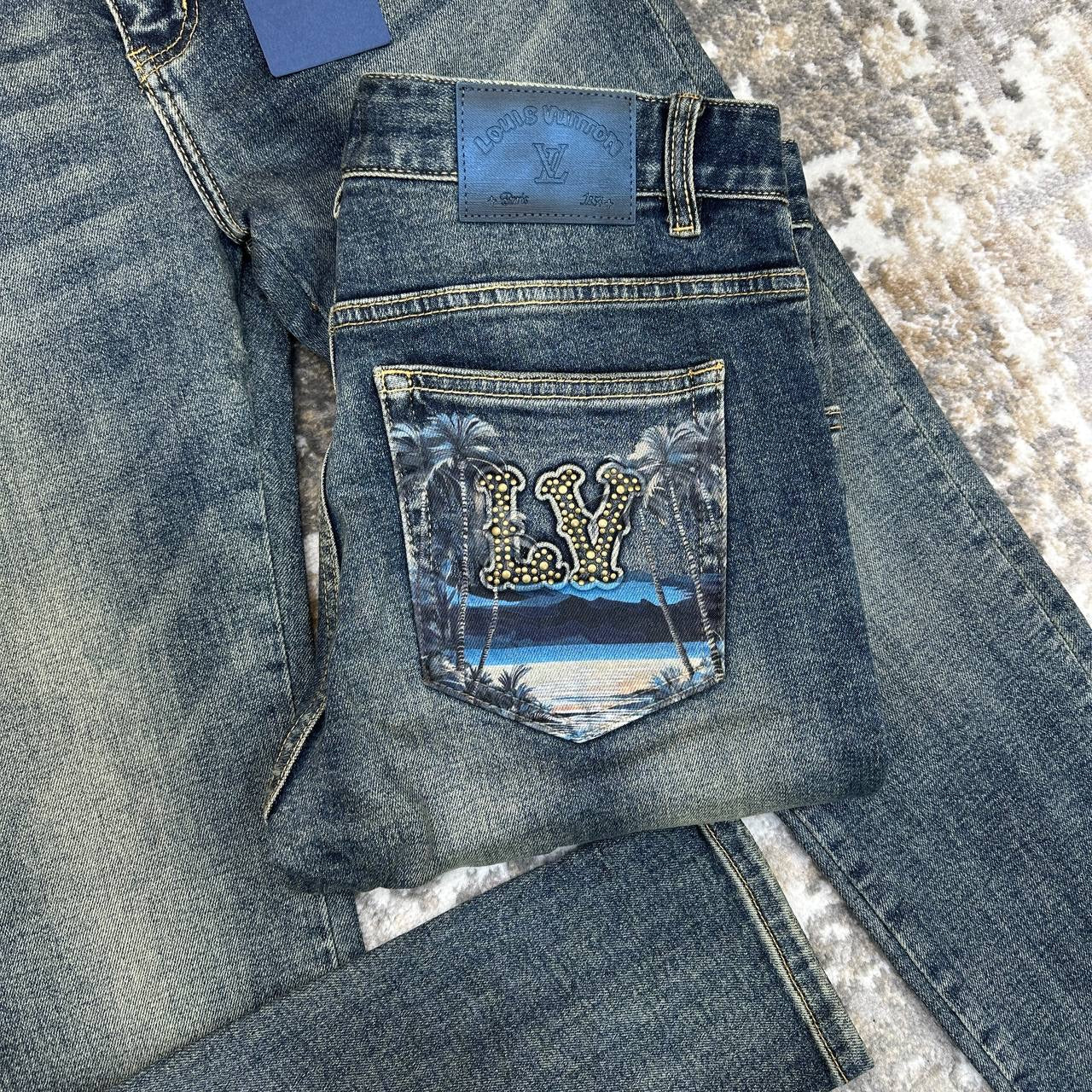 LOUS V JEANS WITH BACK POCKET LOGO SLIM FIT