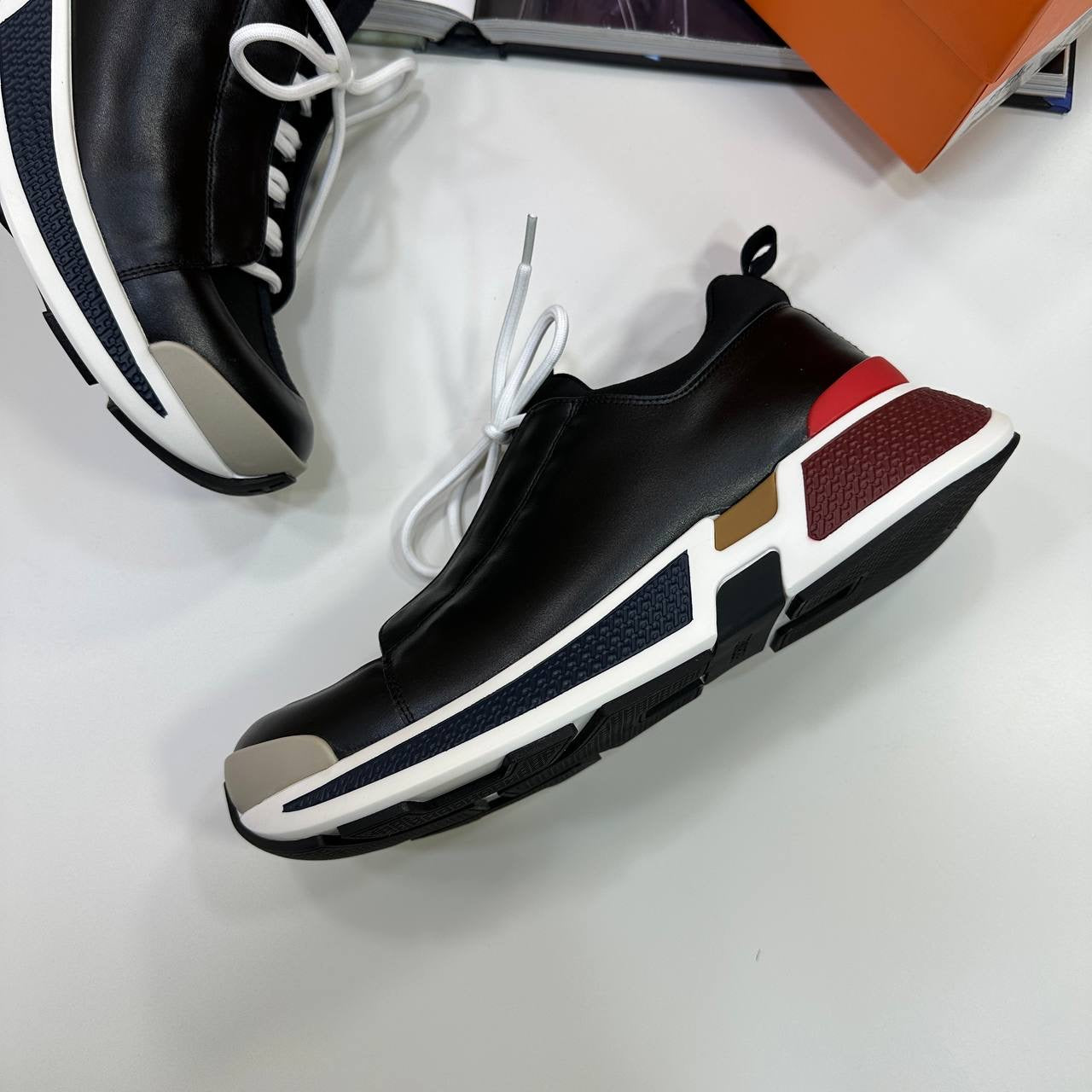 HRMS BOUNCING TRAINERS  BLACK|WHITE