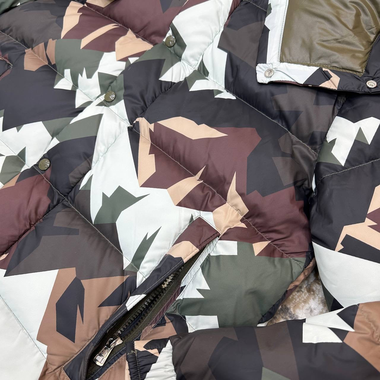 MNCLR FULL PUFFER JACKET-KHAKHI|WHITE