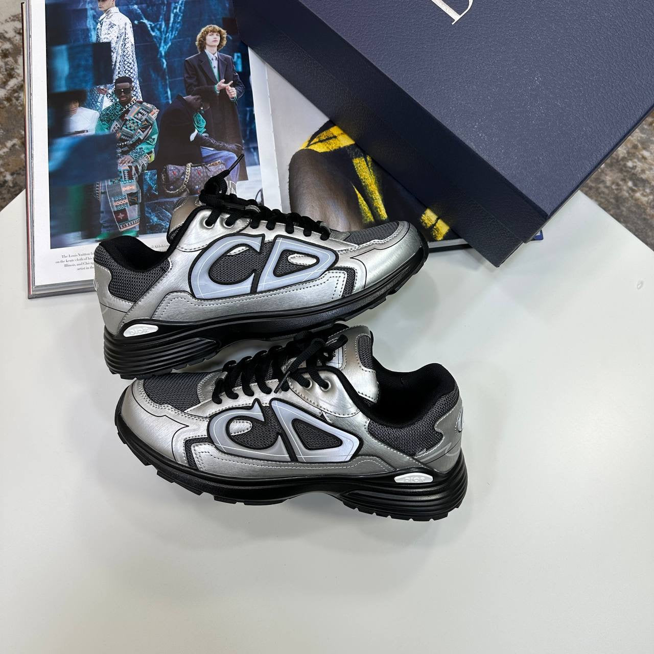 B30 TRAINER-SILVER/BLACK