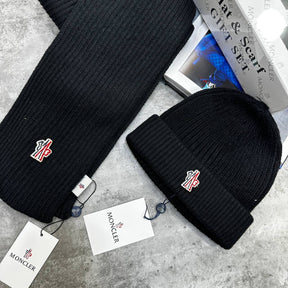 MNCLR HAT AND SCARF SET BLACK WITH BOX