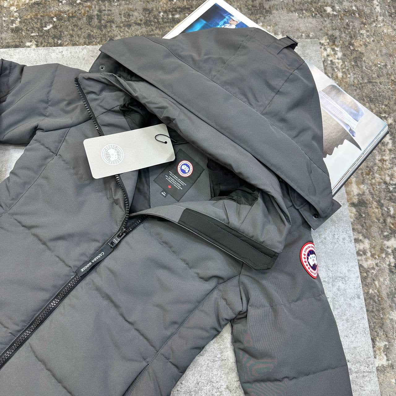 C.G RED BADGE CHELSEA PARKA JACKET-GREY