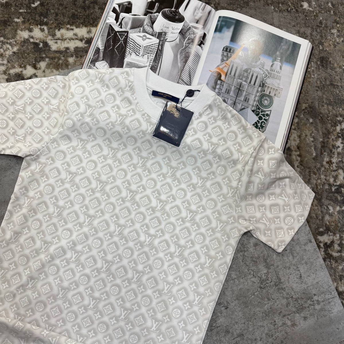 L.V FULL PRINT T SHIRT-WHITE