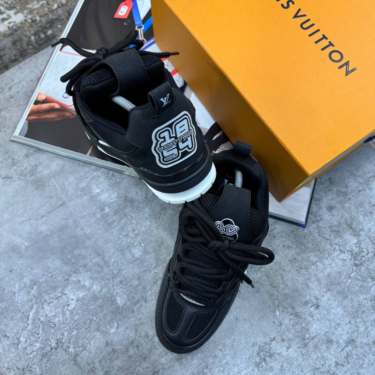 LVE SKATES- BLACK/WHITE