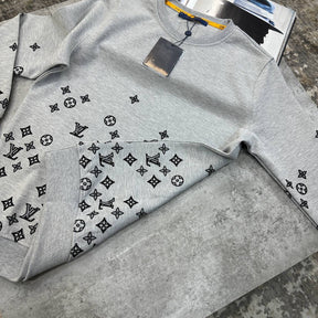 LVE DOWN EMBROIDERY JUMPER GREY