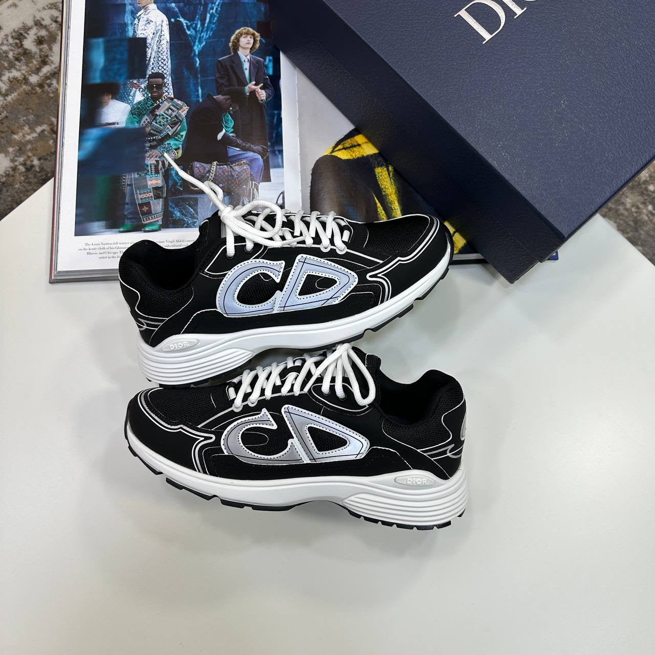 B30 TRAINER-BLACK/WHITE